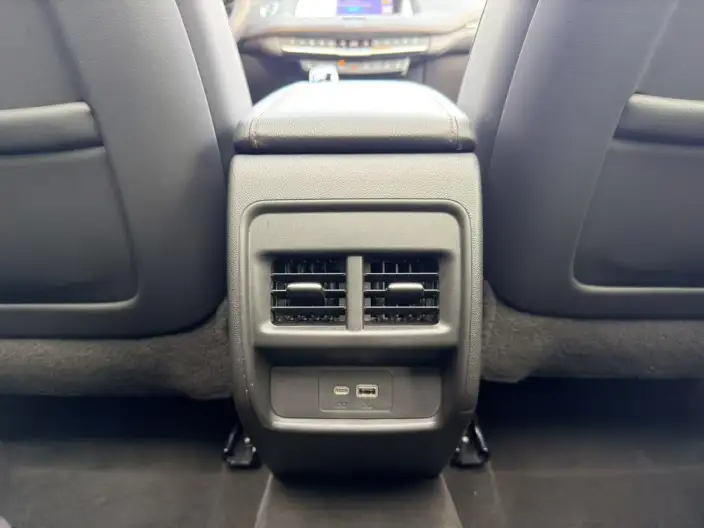 Cadillac XT4 2022 Model 28T 4WD Noble Model – фото 18