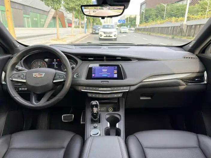 Cadillac XT4 2022 Model 28T 4WD Noble Model – фото 25
