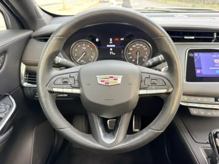 Cadillac XT4 2022 Model 28T 4WD Noble Model – фото 27