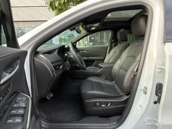 Cadillac XT4 2022 Model 28T 4WD Noble Model – фото 31