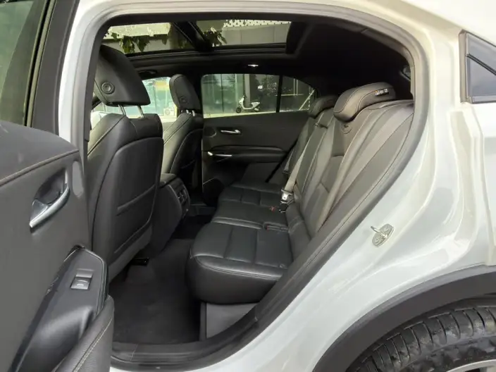 Cadillac XT4 2022 Model 28T 4WD Noble Model – фото 34