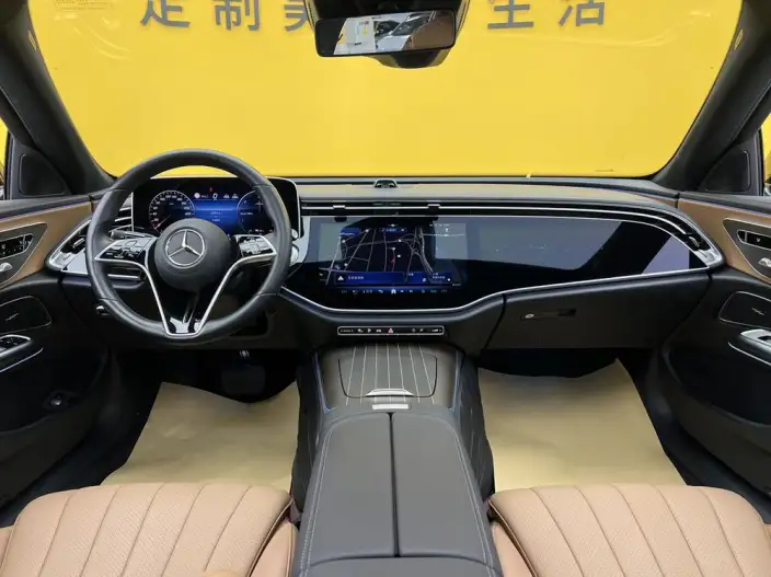 Mercedes-Benz E-Class PHEV 2024 Model E 350 e L sedan – фото 26