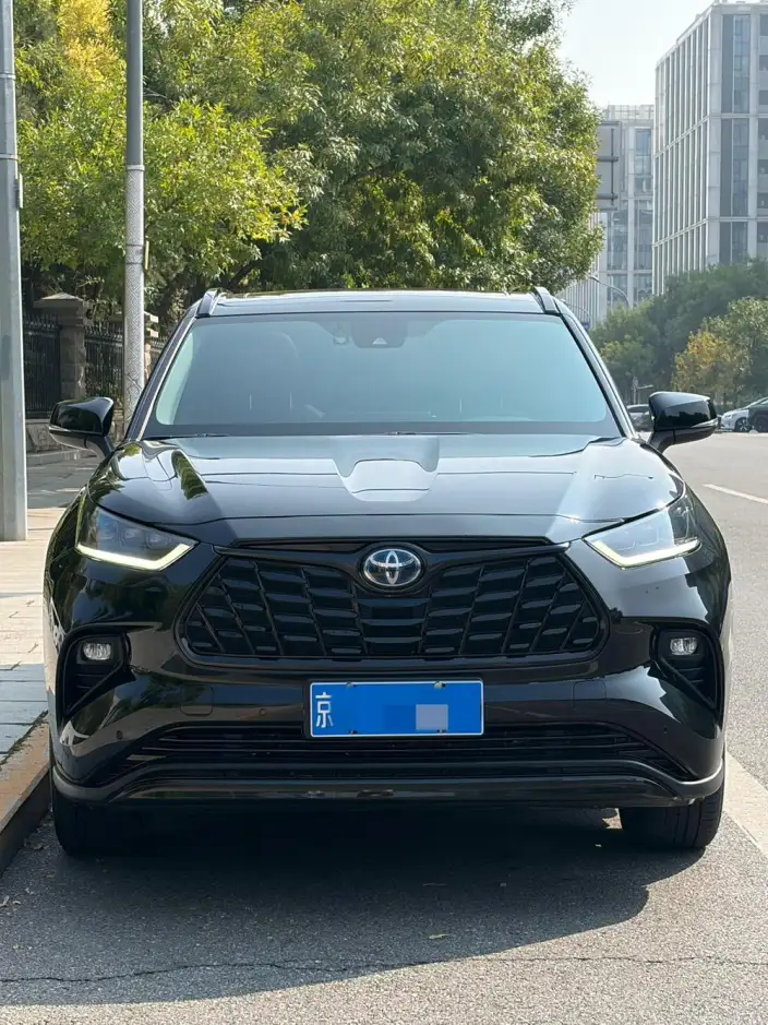 Toyota Highlander 2022 Model Hybrid 2.5L 4WD Knight Edition 7 seat – фото 2
