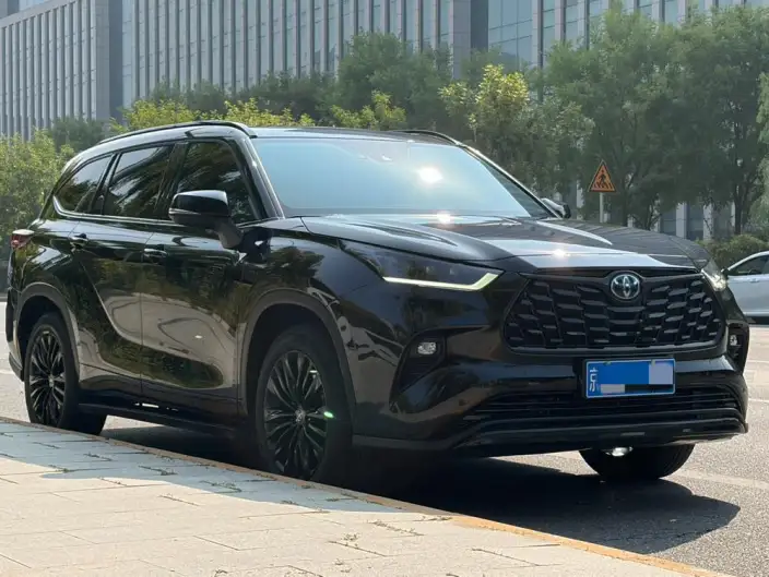 Toyota Highlander 2022 Model Hybrid 2.5L 4WD Knight Edition 7 seat – фото 3