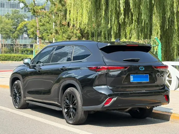 Toyota Highlander 2022 Model Hybrid 2.5L 4WD Knight Edition 7 seat – фото 5