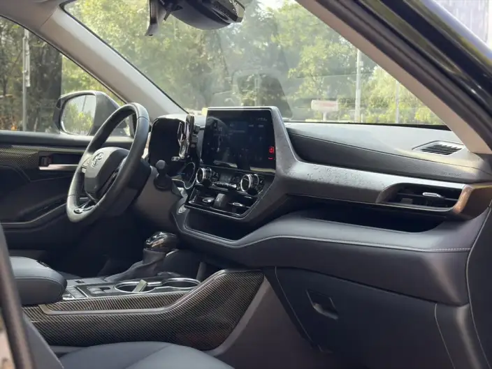 Toyota Highlander 2022 Model Hybrid 2.5L 4WD Knight Edition 7 seat – фото 12