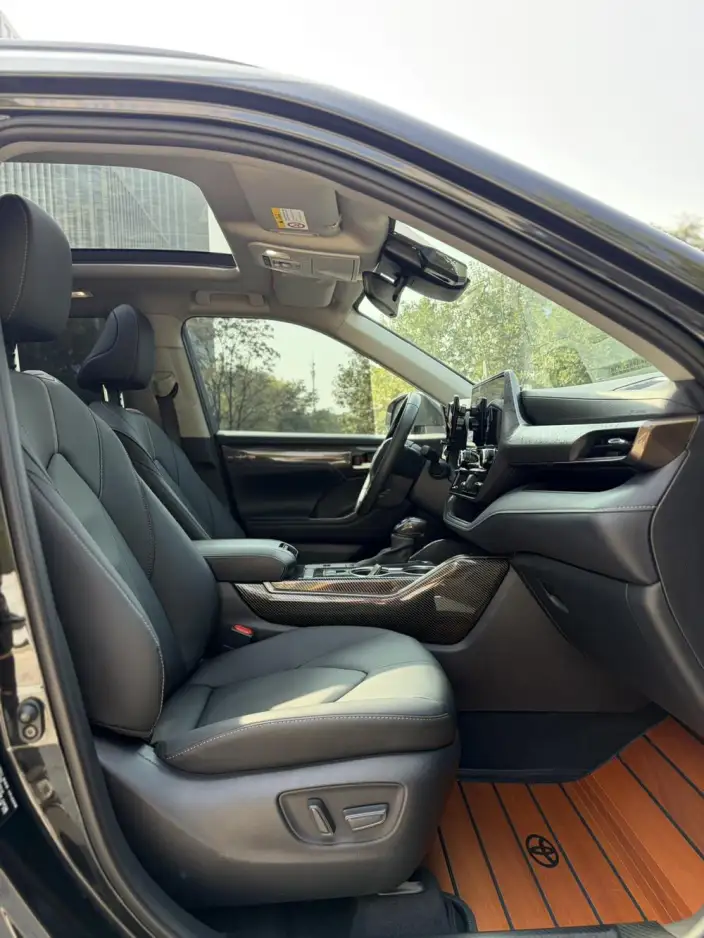 Toyota Highlander 2022 Model Hybrid 2.5L 4WD Knight Edition 7 seat – фото 17