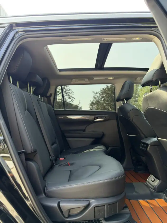 Toyota Highlander 2022 Model Hybrid 2.5L 4WD Knight Edition 7 seat – фото 21
