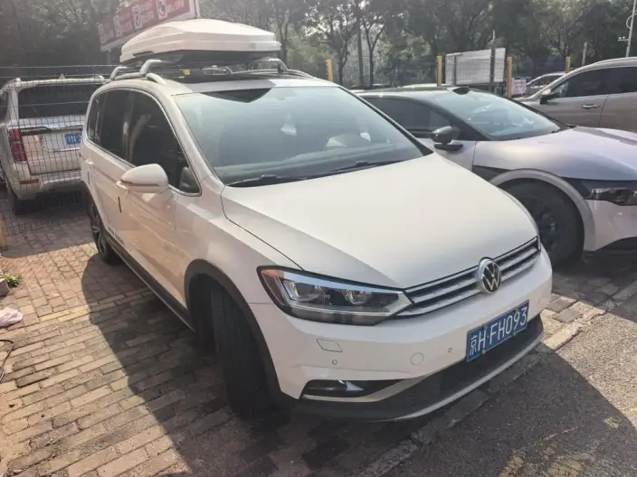 Volkswagen Touran L 2021 Model 280TSI DSG Extension Edition 7 seat – фото 3