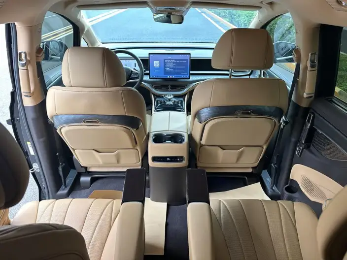 DENZA D9 DM 2025 Model Smart Driving Edition 1020 4WD Exclusive Model – фото 8