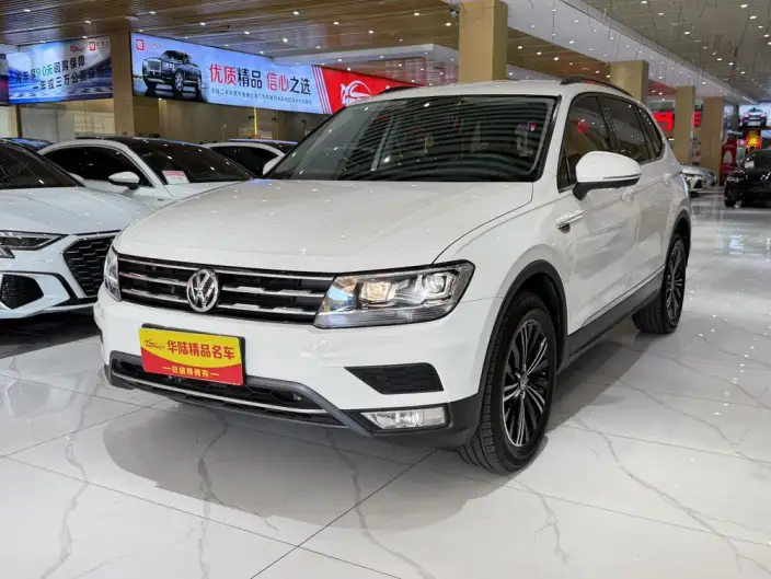 Volkswagen Tiguan L 2020 Model 330TSI Automatic 2WD Fashion edition China VI – фото 1