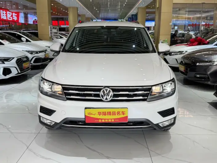 Volkswagen Tiguan L 2020 Model 330TSI Automatic 2WD Fashion edition China VI – фото 2
