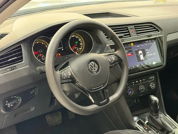 Volkswagen Tiguan L 2020 Model 330TSI Automatic 2WD Fashion edition China VI – фото 14