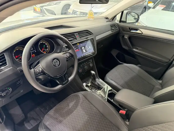 Volkswagen Tiguan L 2020 Model 330TSI Automatic 2WD Fashion edition China VI – фото 16