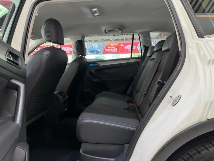 Volkswagen Tiguan L 2020 Model 330TSI Automatic 2WD Fashion edition China VI – фото 19