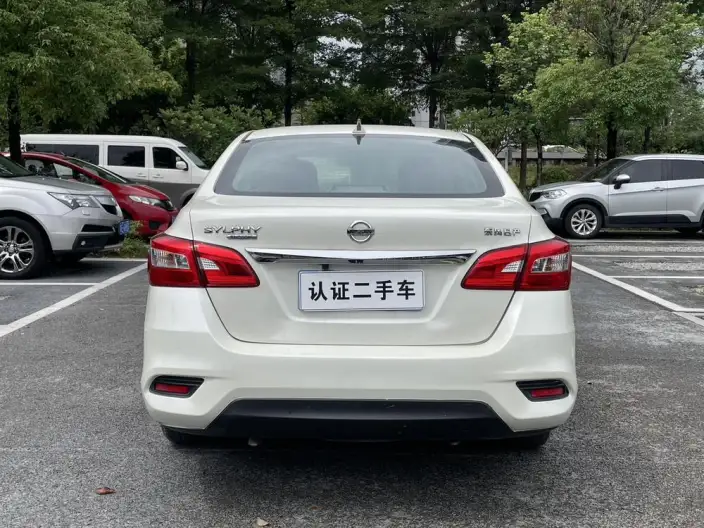 Nissan Sylphy 2021 Model Classic 1.6 XE CVT Comfort Edition – фото 5