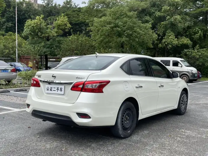 Nissan Sylphy 2021 Model Classic 1.6 XE CVT Comfort Edition – фото 6