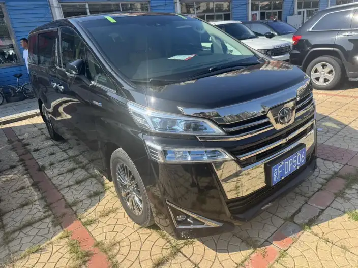 Vellfire 2021 Model Toyota Crown Hybrid 2.5L HV Supreme Edition – фото 3