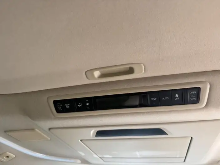 Vellfire 2021 Model Toyota Crown Hybrid 2.5L HV Supreme Edition – фото 9