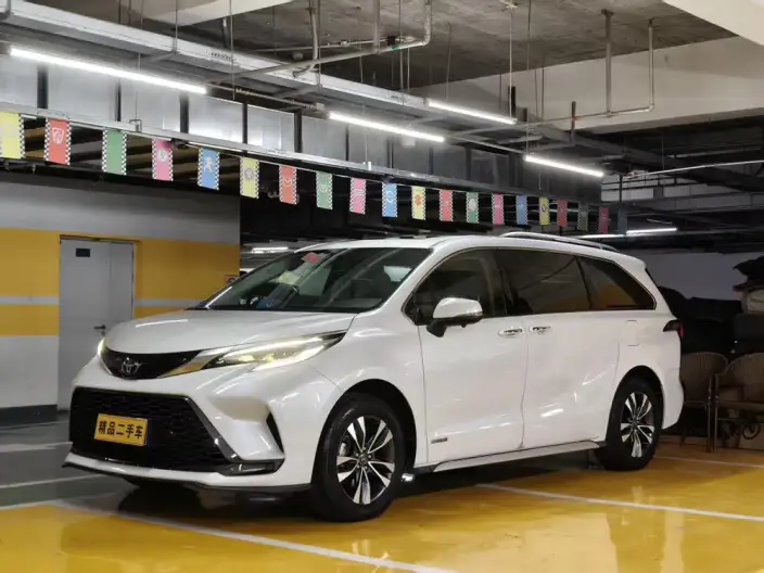 Granvia 2023 Model Intelligent Hybrid 2.5L Deluxe Edition – фото 1
