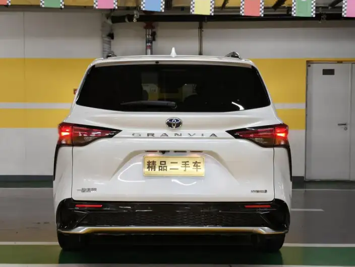 Granvia 2023 Model Intelligent Hybrid 2.5L Deluxe Edition – фото 5