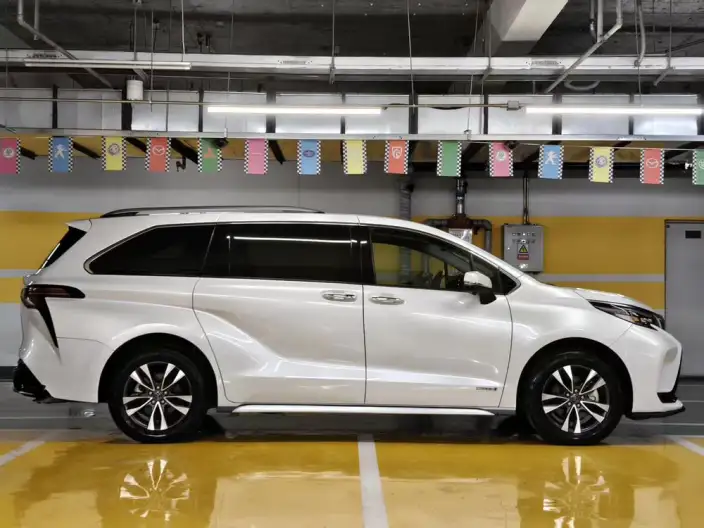 Granvia 2023 Model Intelligent Hybrid 2.5L Deluxe Edition – фото 7