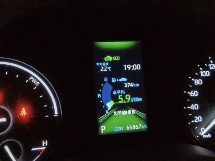 Granvia 2023 Model Intelligent Hybrid 2.5L Deluxe Edition – фото 18