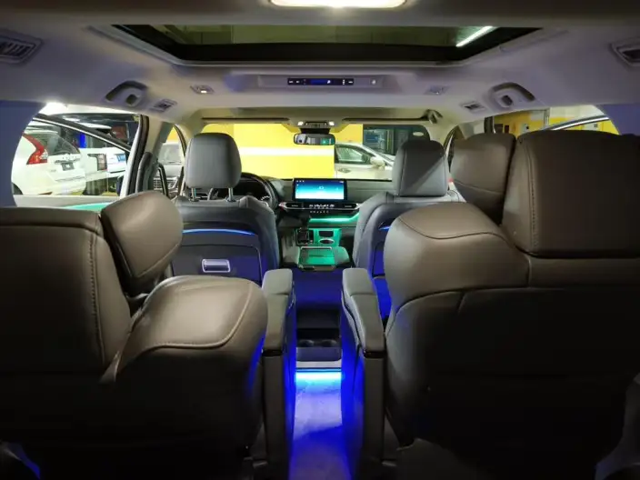 Granvia 2023 Model Intelligent Hybrid 2.5L Deluxe Edition – фото 20