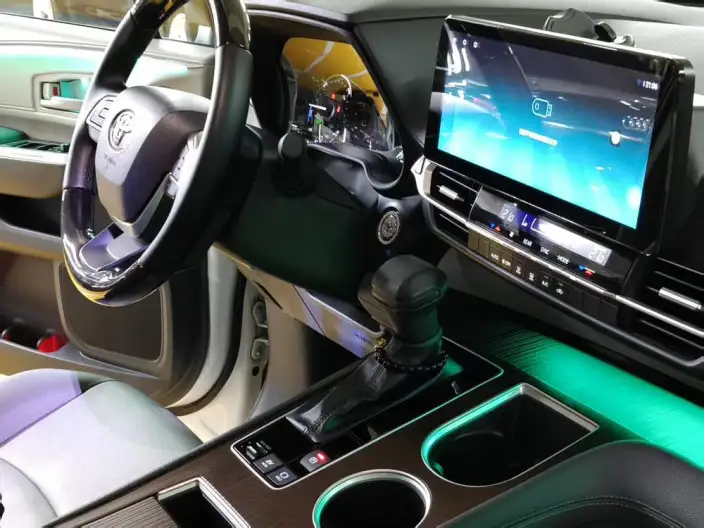 Granvia 2023 Model Intelligent Hybrid 2.5L Deluxe Edition – фото 22