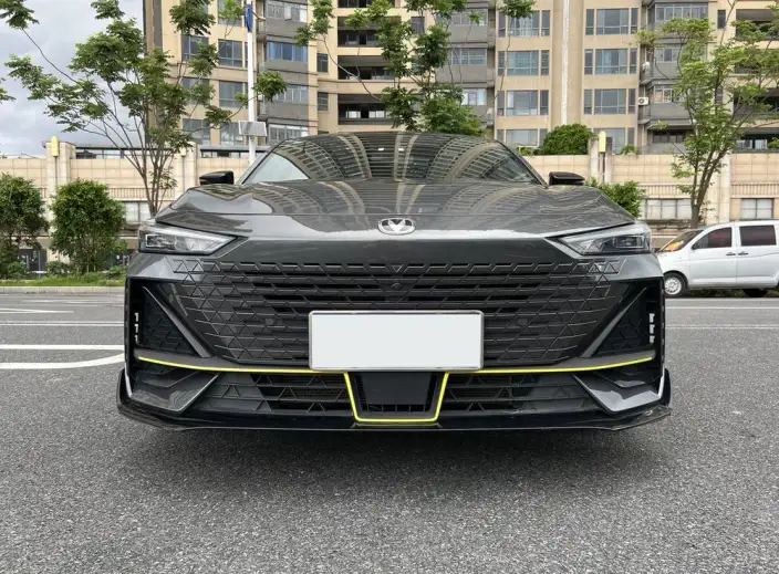 Changan UNI-V 2022 Model 1.5T Sports Edition – фото 2