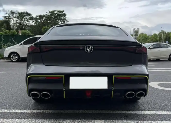 Changan UNI-V 2022 Model 1.5T Sports Edition – фото 5