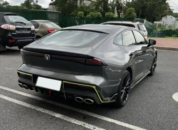 Changan UNI-V 2022 Model 1.5T Sports Edition – фото 6