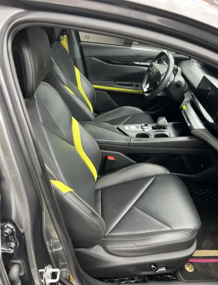 Changan UNI-V 2022 Model 1.5T Sports Edition – фото 13