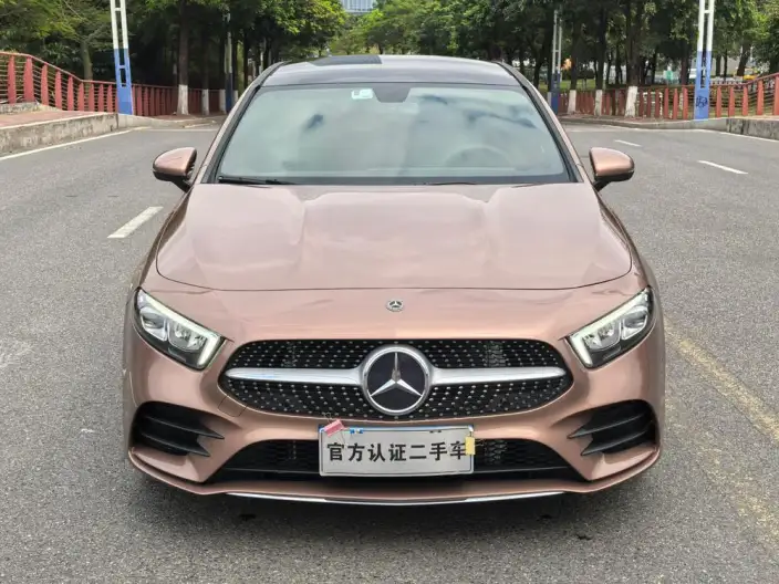 Mercedes-Benz A-class 2020 Model Facelift A 200 L Sports sedan Dynamic Model – фото 2