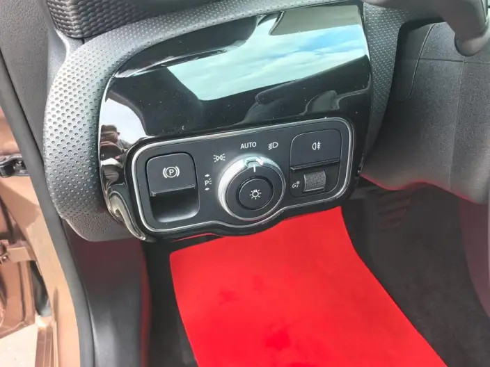 Mercedes-Benz A-class 2020 Model Facelift A 200 L Sports sedan Dynamic Model – фото 10