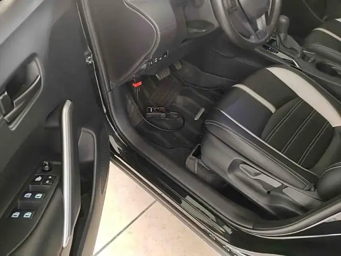 Toyota Corolla Cross 2024 Model 2.0L CVT Pioneer Edition – фото 5