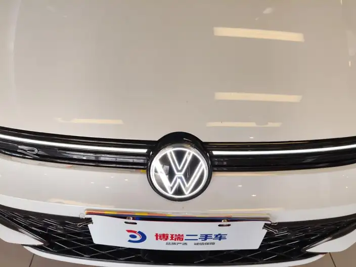 Volkswagen Golf 2025 Model 300TSI R-Line – фото 11