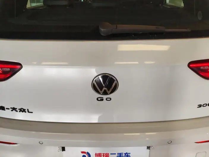 Volkswagen Golf 2025 Model 300TSI R-Line – фото 19