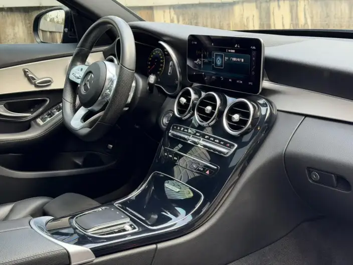 Mercedes-Benz C-Class 2021 Model C 260 Star Edition Collector Edition – фото 18