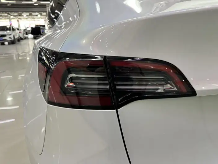 Model Y 2024 Model Rear-wheel drive version – фото 9