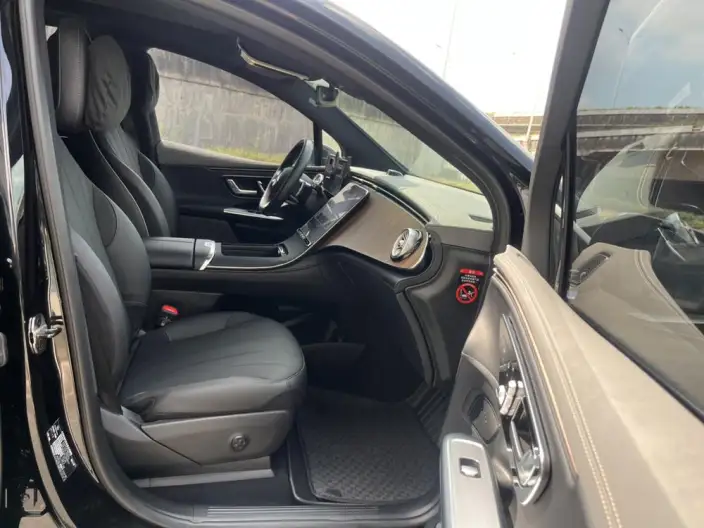 Mercedes-Benz EQE SUV 2024 Model EQE SUV 500 4MATIC Pioneer Edition – фото 35
