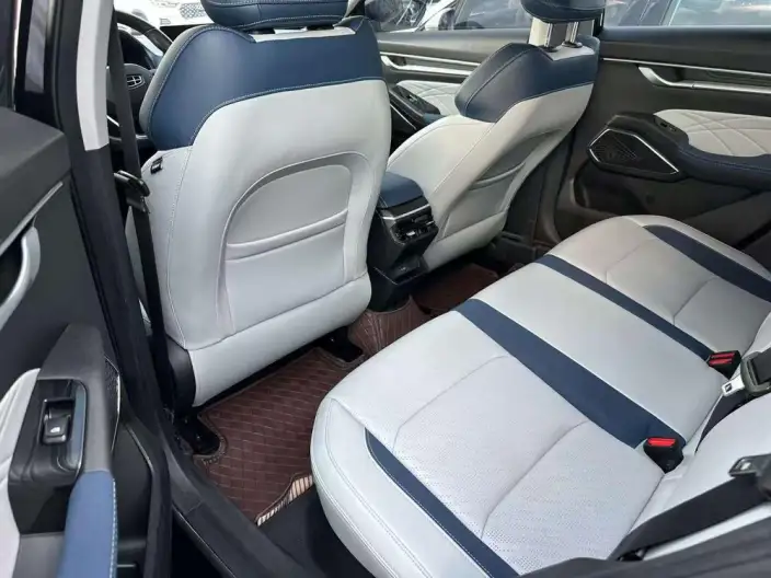 Geely Emgrand 2022 Model No. 4 Gen 1.5L CVT Luxury Model – фото 11