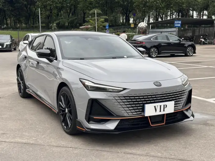 Changan UNI-V 2023 Model 1.5T Sports Edition – фото 3