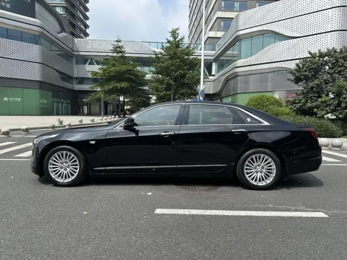 Cadillac CT6 2021 Model 28T Elite Model – фото 4