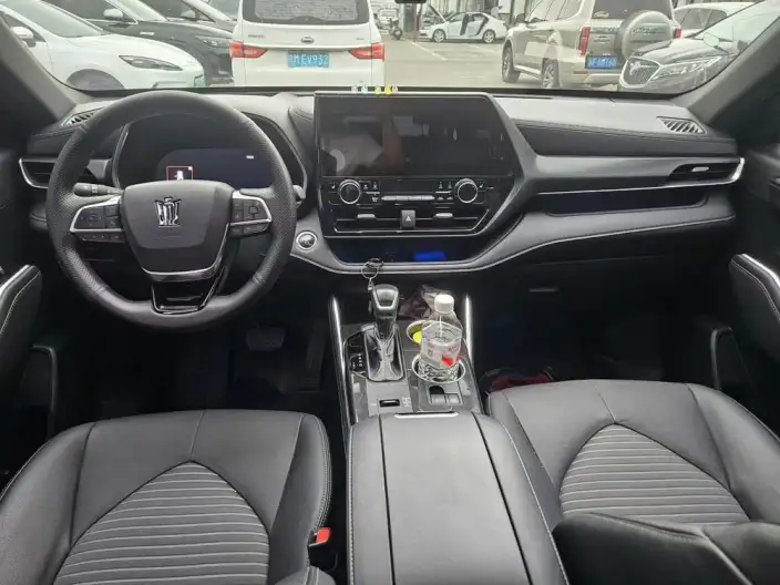 Crown Kluger 2022 Model 2.5L HEV 4WD Deluxe Edition – фото 7