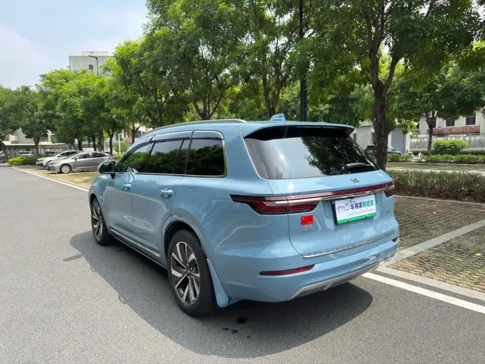 Li Auto ONE 2021 Model Extended Range 6 seat Edition – фото 5