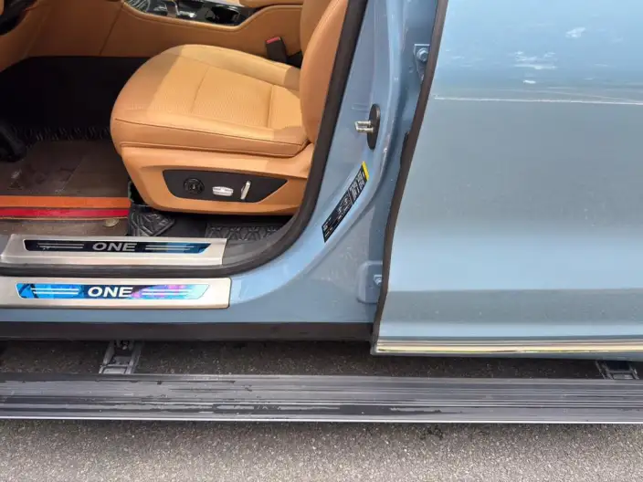Li Auto ONE 2021 Model Extended Range 6 seat Edition – фото 12