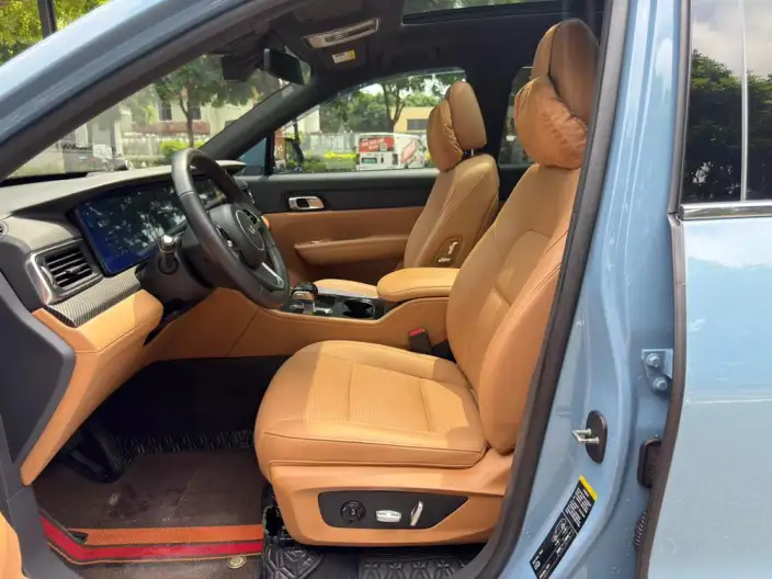 Li Auto ONE 2021 Model Extended Range 6 seat Edition – фото 16