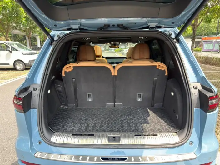 Li Auto ONE 2021 Model Extended Range 6 seat Edition – фото 20
