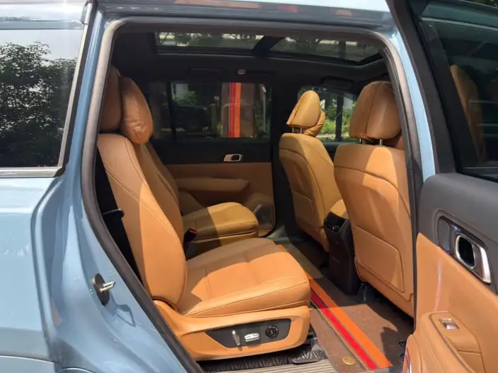 Li Auto ONE 2021 Model Extended Range 6 seat Edition – фото 22